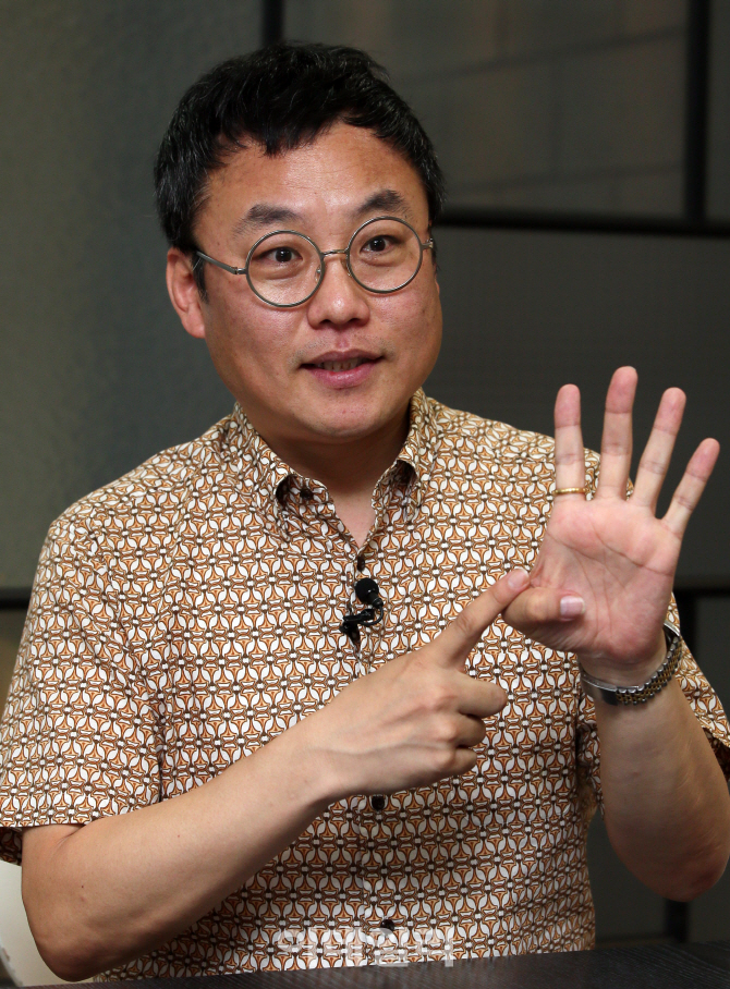 ‘장사의 신’ 김유진이 돌아왔다, 100가지 장사 전략을 들고